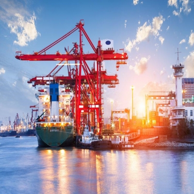 如何防止在碼頭的起重機(jī)生銹？